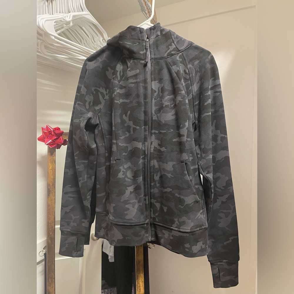 Lululemon Scuba Camo